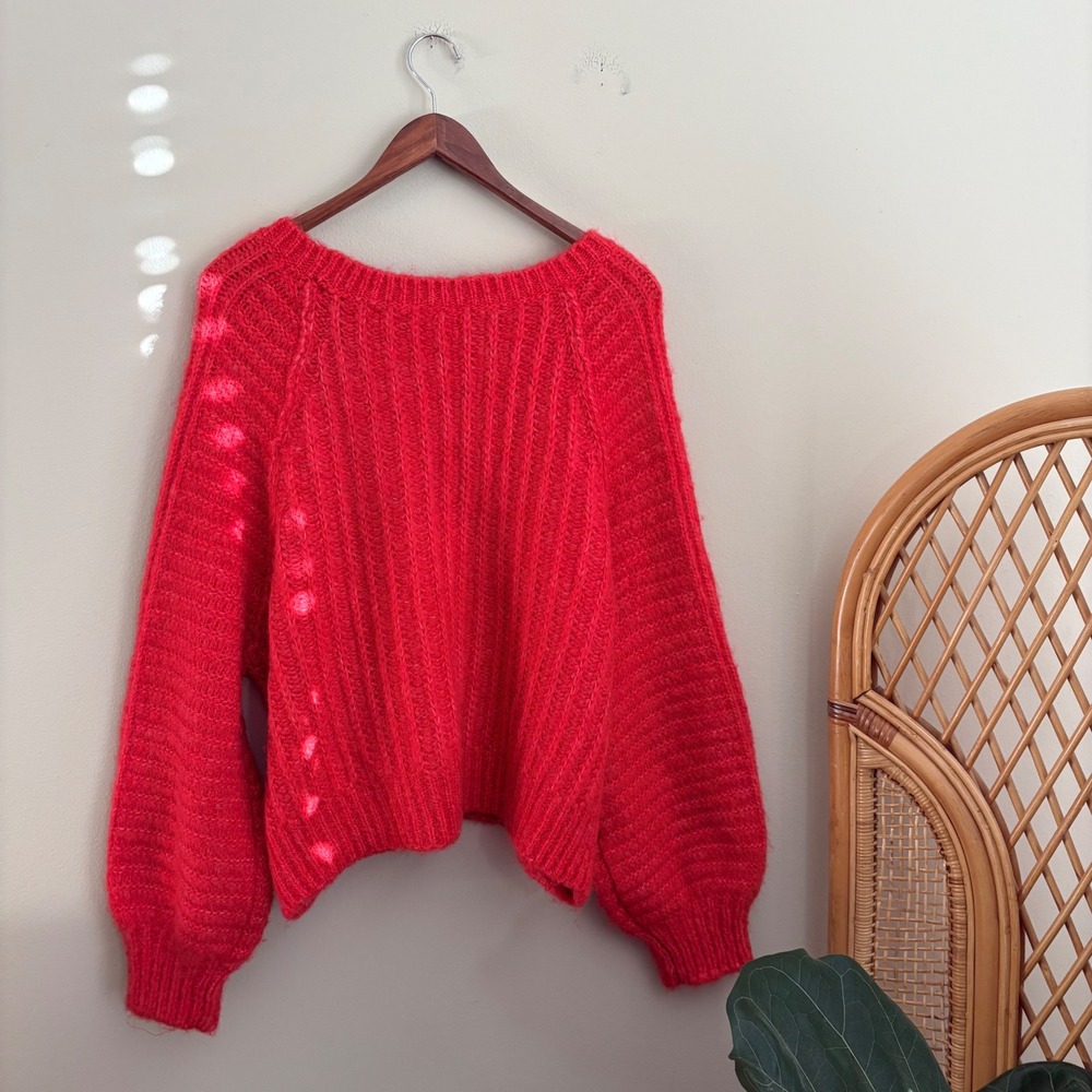 Modern Women's Authentic Free People Chunky Knit Boxy Red Puffy Sleeve Sweater - Picture 3 of 10